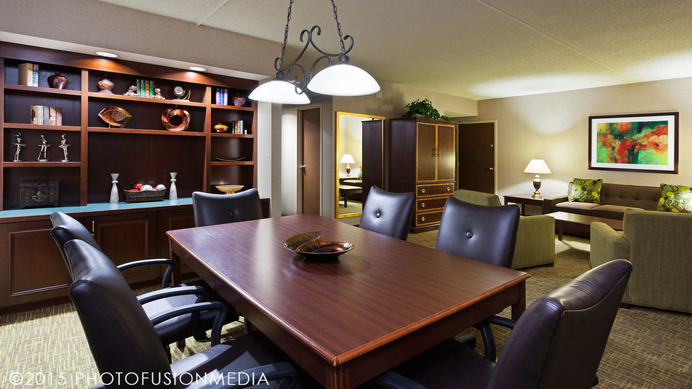 Holiday Inn Cincinnati Airport By Ihg Erlanger Exterior photo